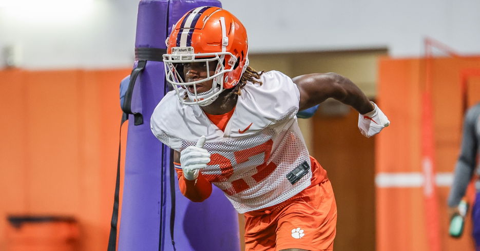 Wednesday night practice update: Two freshman receivers are standing out