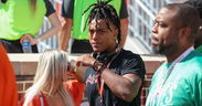 Report: Five-star LB locks in official visit with Clemson