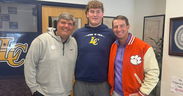 Four-star OT confirms Clemson official visit